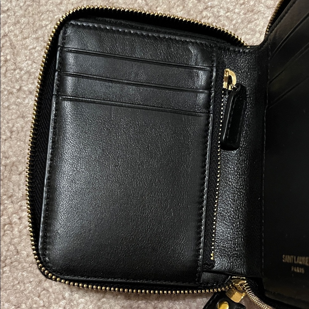 Saint Laurent Black Vicky Wallet with Gold Logo - Picture 5 of 8